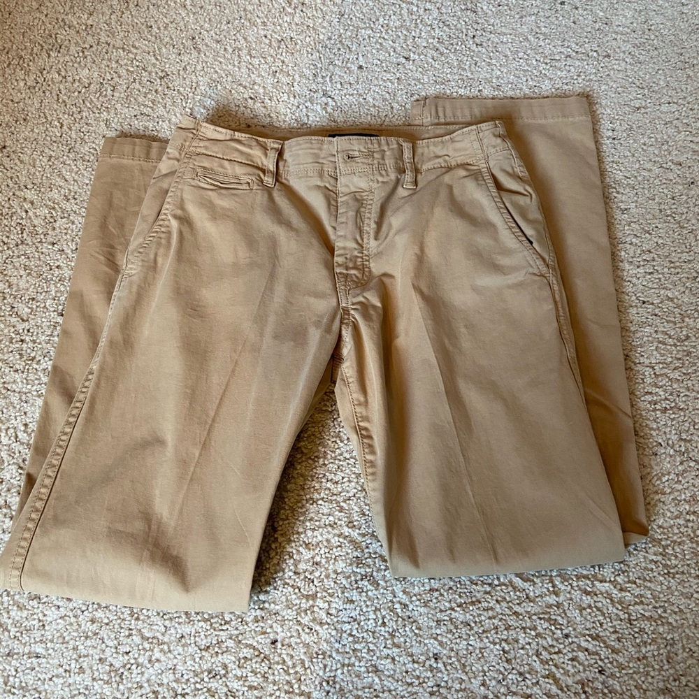 Men’s American Eagle Khaki